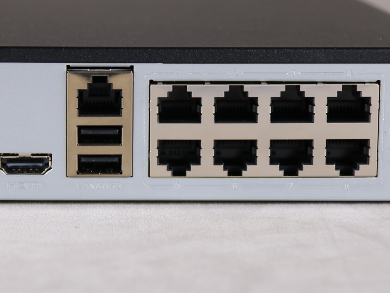 海康威视DS-7808N-F1-8P(B)硬盘录像机